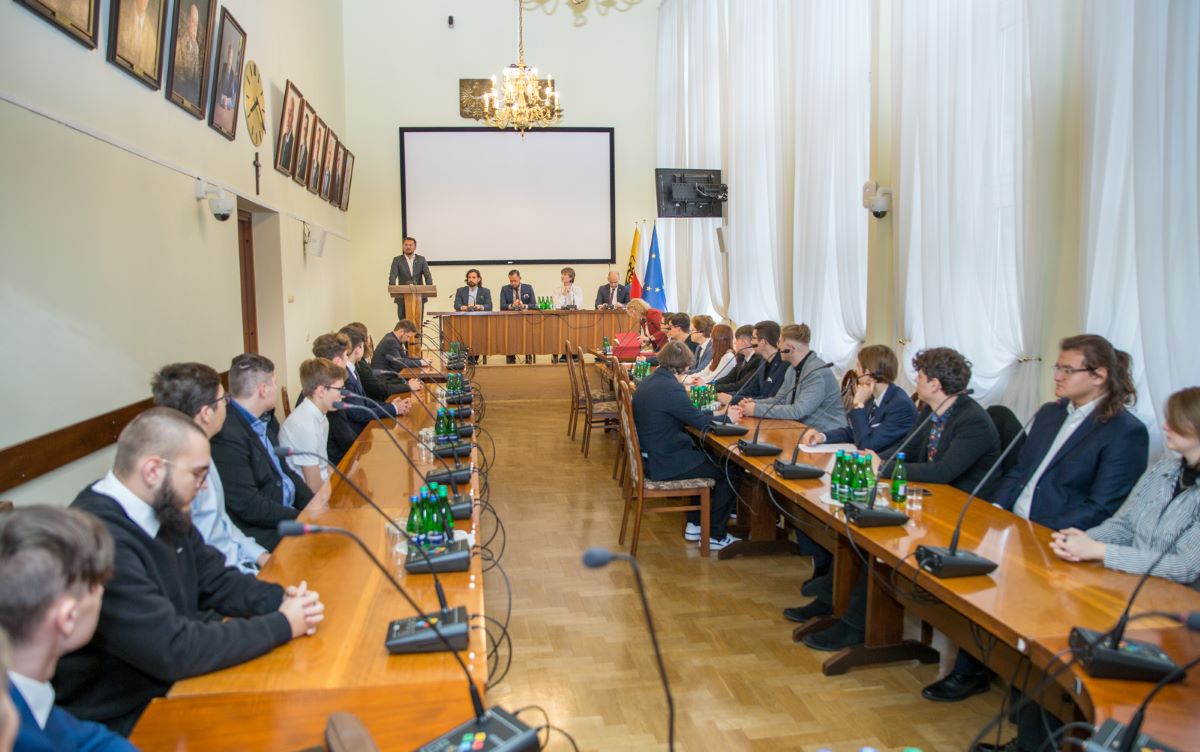 Wybory do Młodzieżowej Rady Miasta Katowice – głosowanie 7 października