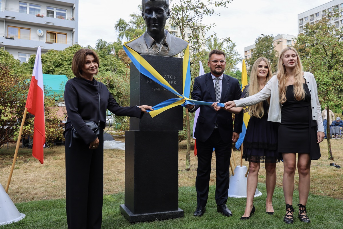 Krzysztof Respondek uhonorowany w Galerii Artystycznej Katowic w 159. urodziny miasta