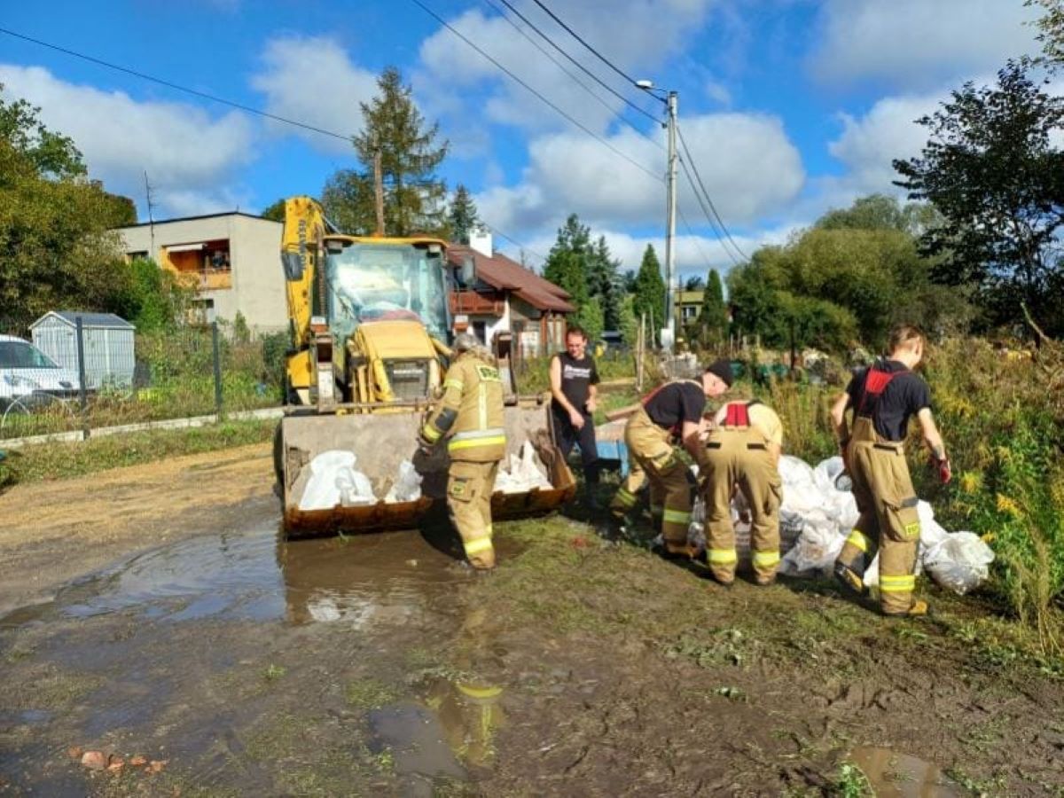 Blisko 100 interwencji służb w Katowicach po weekendowych ulewach