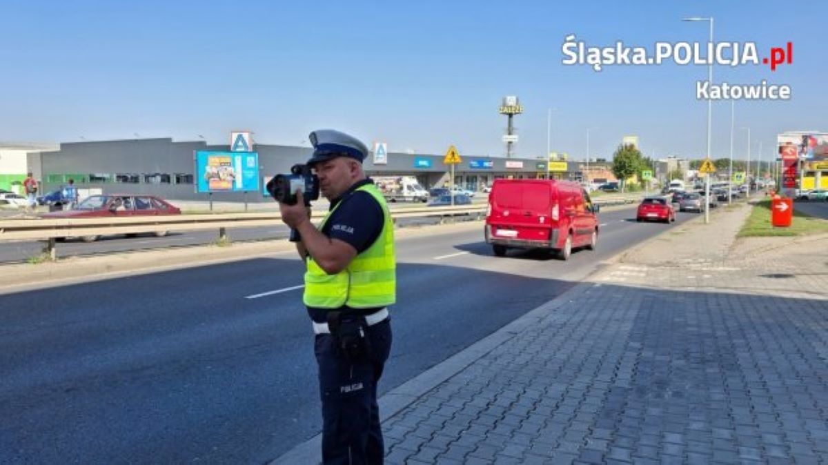 Katowicka policja podsumowuje akcję "Bezpieczny pieszy" – prawie 50 wykroczeń ujawnionych