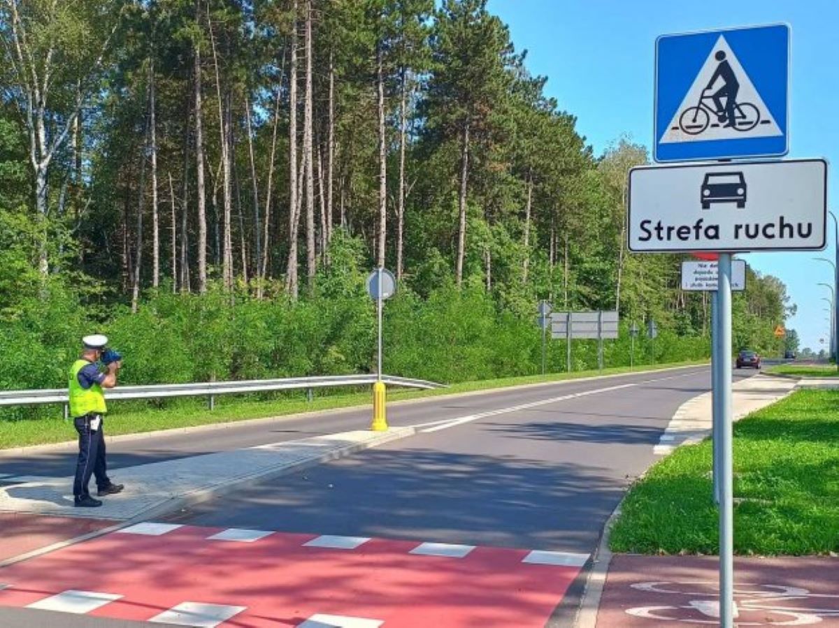 Policja Katowic ponownie apeluje o bezpieczeństwo rowerzystów – akcja „Bezpieczny cyklista
