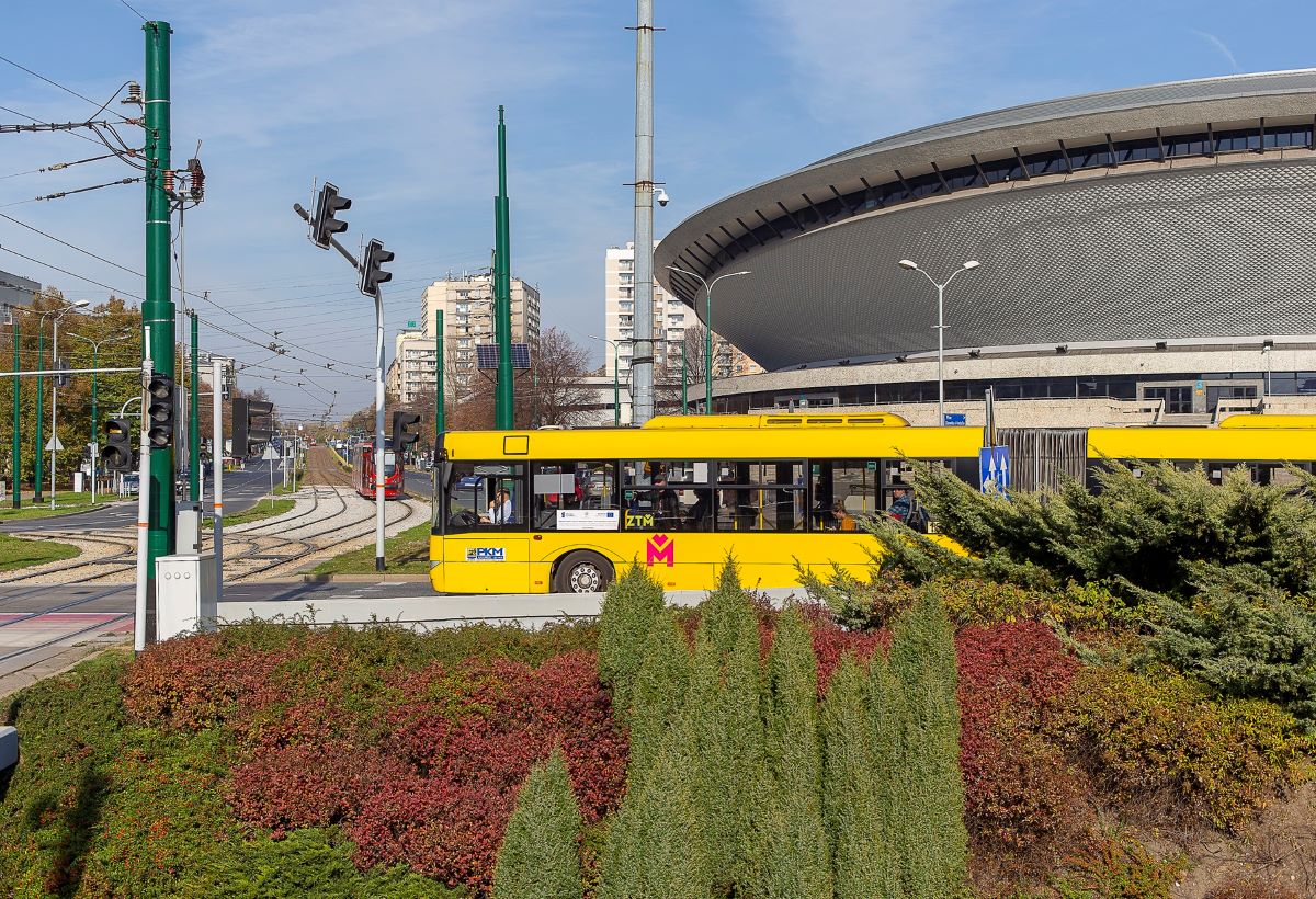Remonty wiaduktów prowadzone przez PKP PLK S.A. w Katowicach, a komunikacja miejska