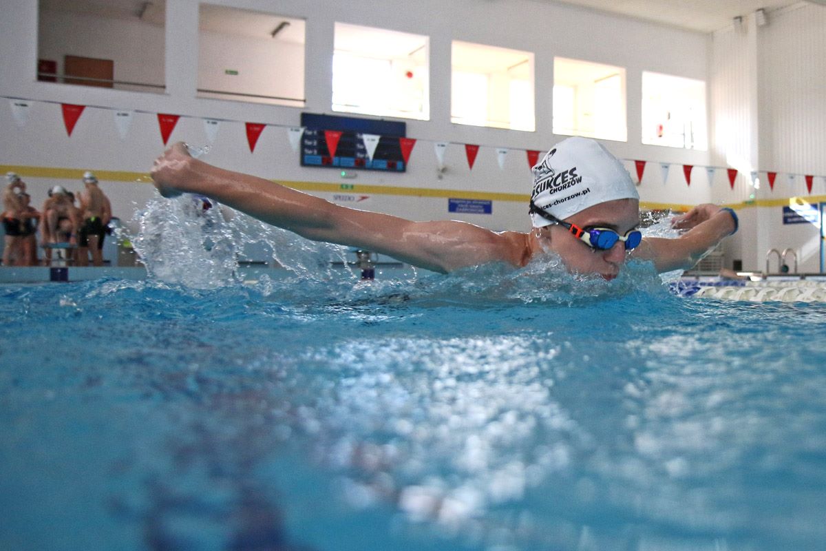 Chorzów: Kto zdobędzie tytuł „Superpływaka”? Walka trwa – zobacz aktualne wyniki