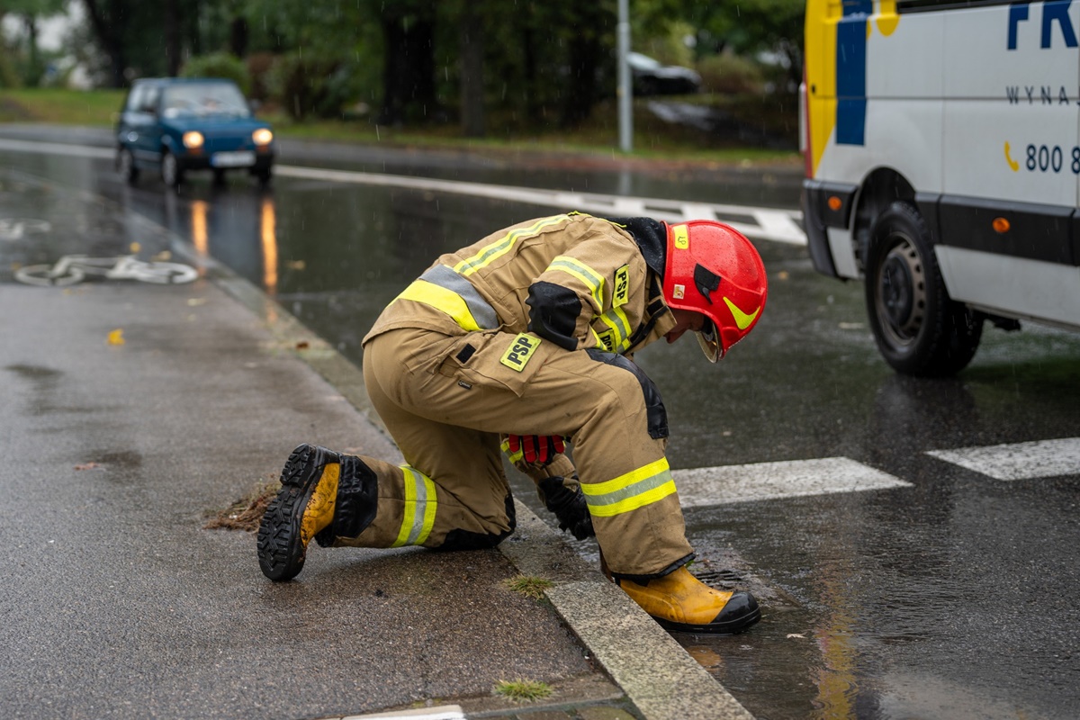 Intensywne opady deszczu w Chorzowie – podsumowanie działań [GALERIA]