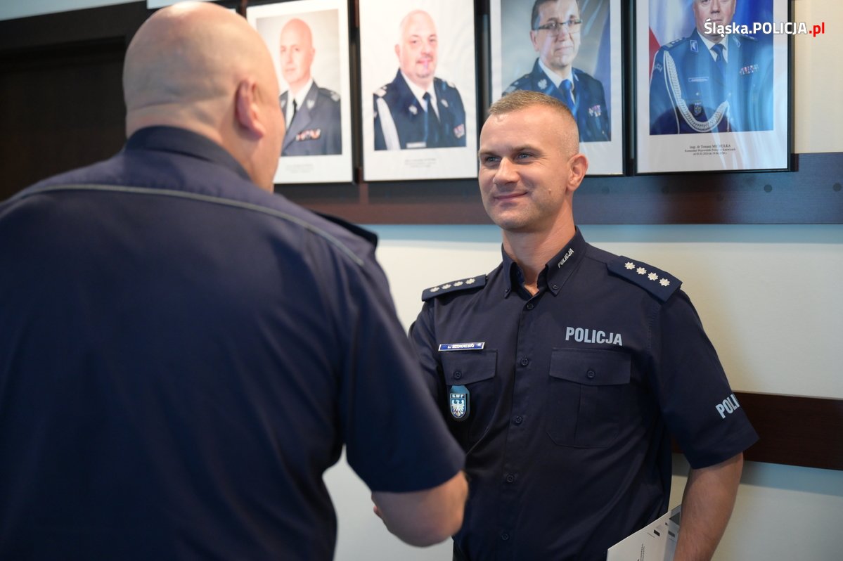 Przekazanie rozkazów nowemu zastępcy komendanta 27