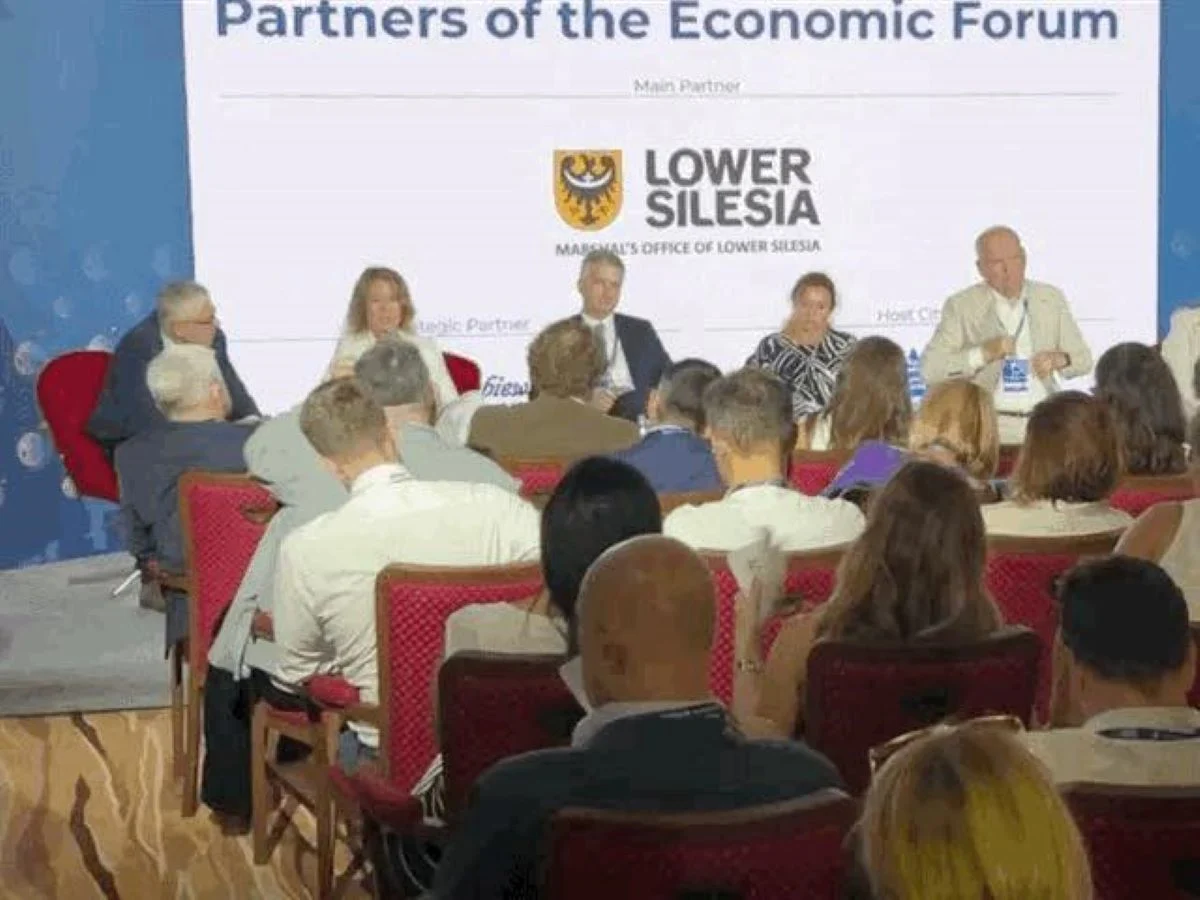 Świętochłowice szukają rozwiązań na poprawę finansowania zdrowia podczas panelu w Karpaczu