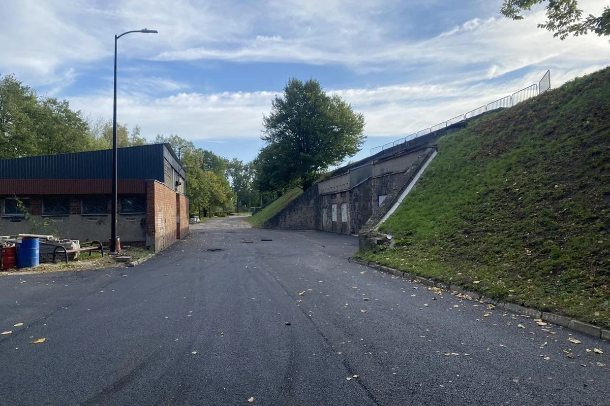 Świętochłowice podnoszą standardy stadionu żużlowego – nowa inwestycja na finiszu