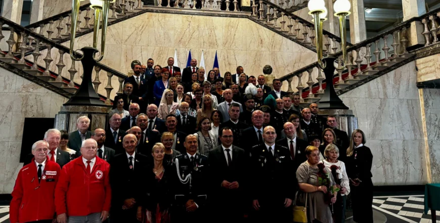 Uroczyste wręczenie odznaczeń państwowych w Śląskim Urzędzie Wojewódzkim