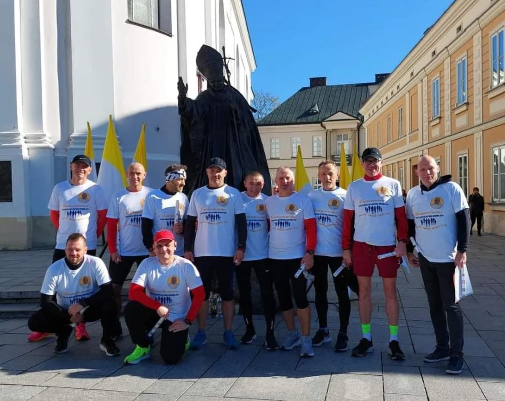 Rudzcy biegacze w wyjątkowy sposób uczcili Dzień Papieski