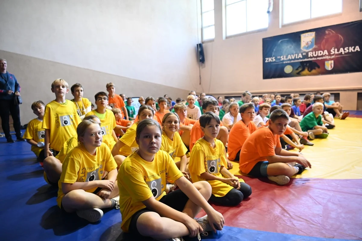 Ruda Śląska promuje kulturę fizyczną podczas drugiej edycji SUPLES Promocja Zapasów