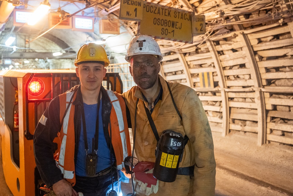 Lukas Podolski odwiedził Ruch Bielszowice 1