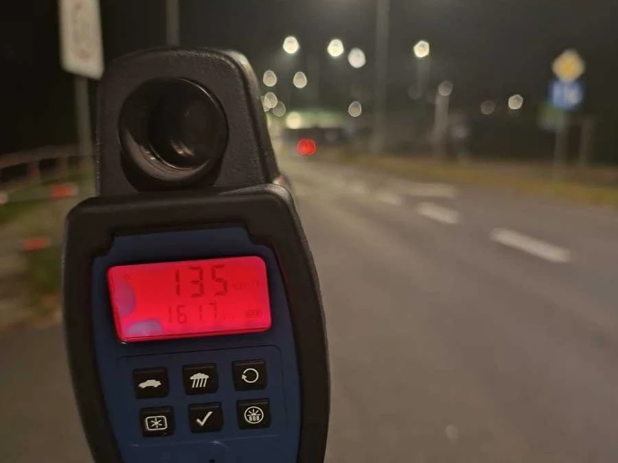 Piracka jazda po Bielszowicach. 21-latek pędził 135 km/h w terenie zabudowanym