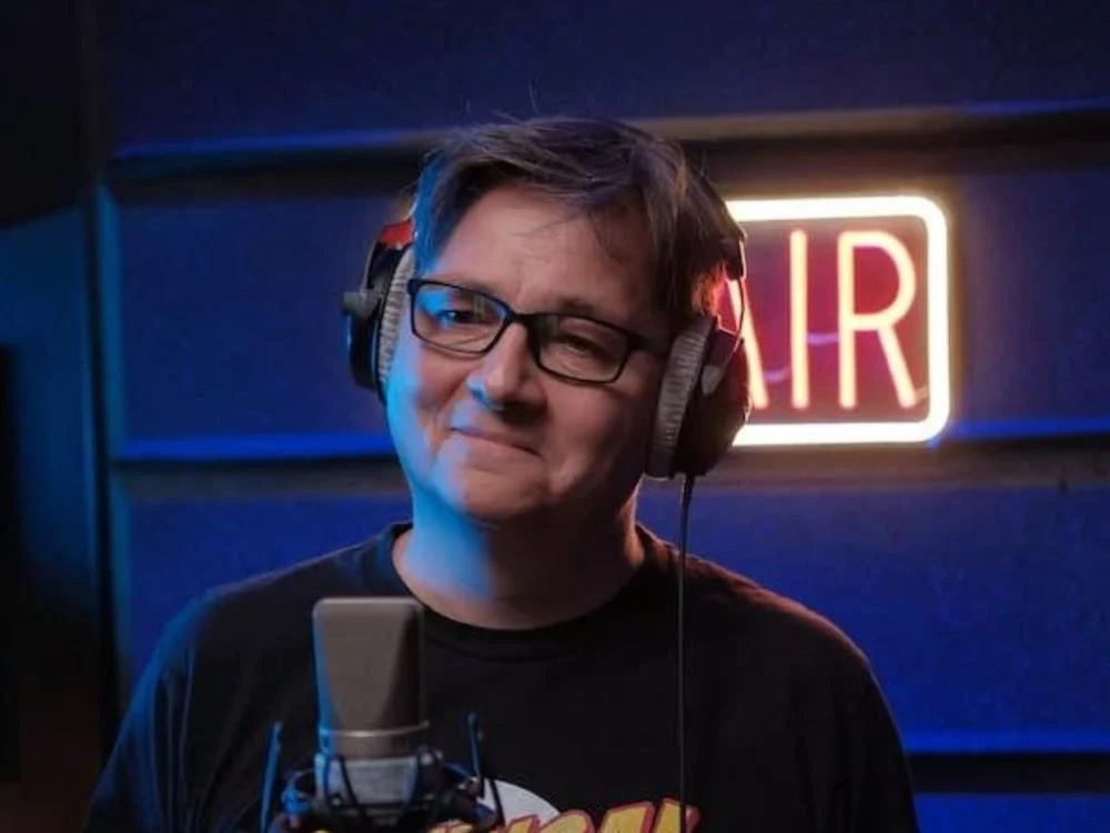 Głos Jarosława Juszkiewicza w Mapach Google zastąpiony przez AI