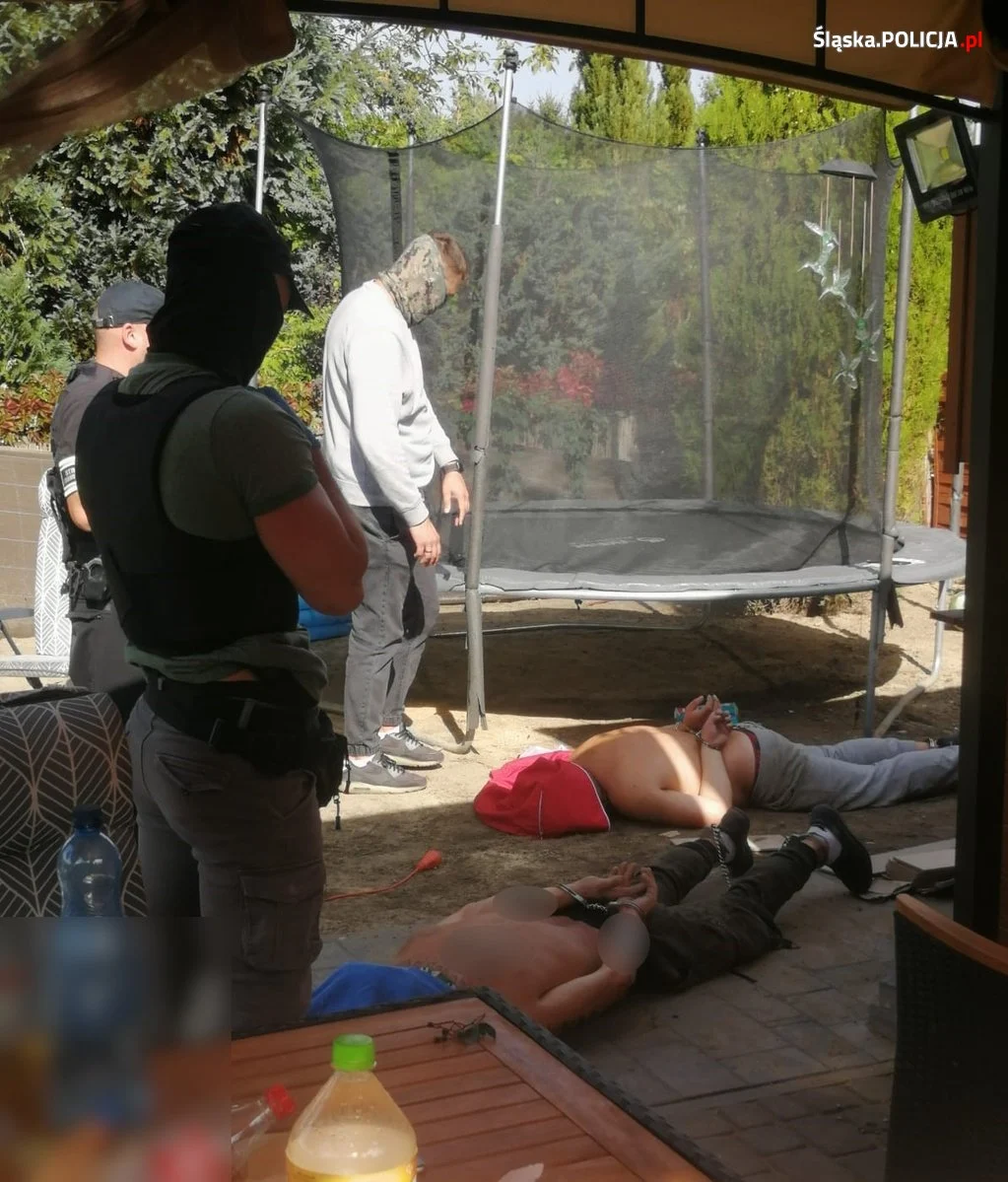 Policja rozbiła narkotykowy gang w Świętochłowicach – 3 osoby zatrzymane