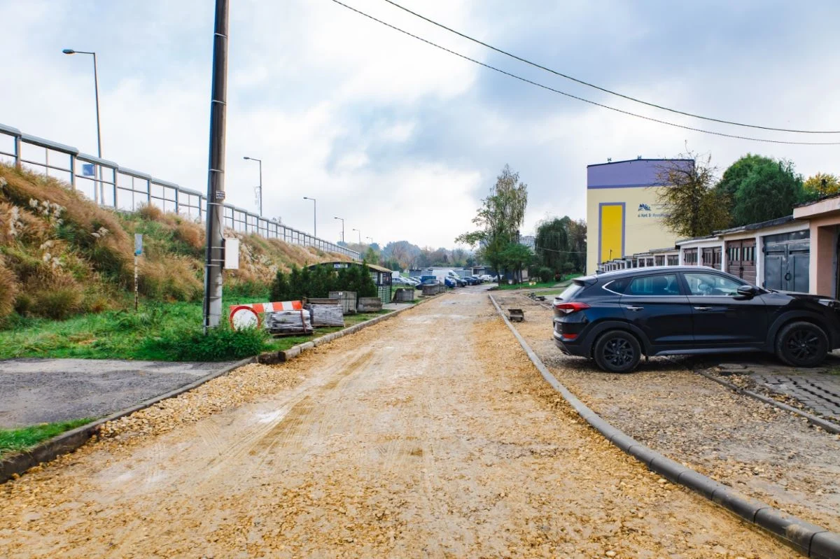 Wielkie inwestycje drogowe w Wodzisławiu Śląskim: trwają prace na głównych ulicach