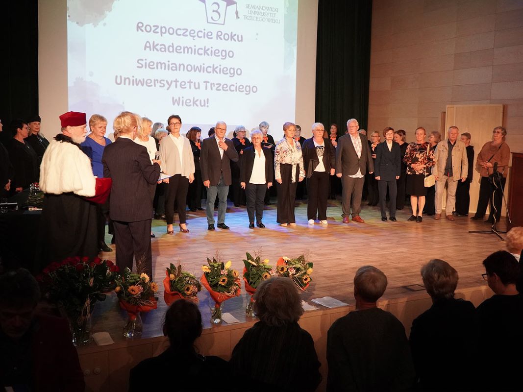 Pasja, wiedza i relacje – Siemianowicki Uniwersytet Trzeciego Wieku otwiera swoje drzwi 5