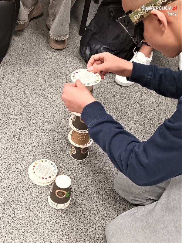 Edukacja o uzależnieniach: młodzież poznaje zagrożenia nowych narkotyków