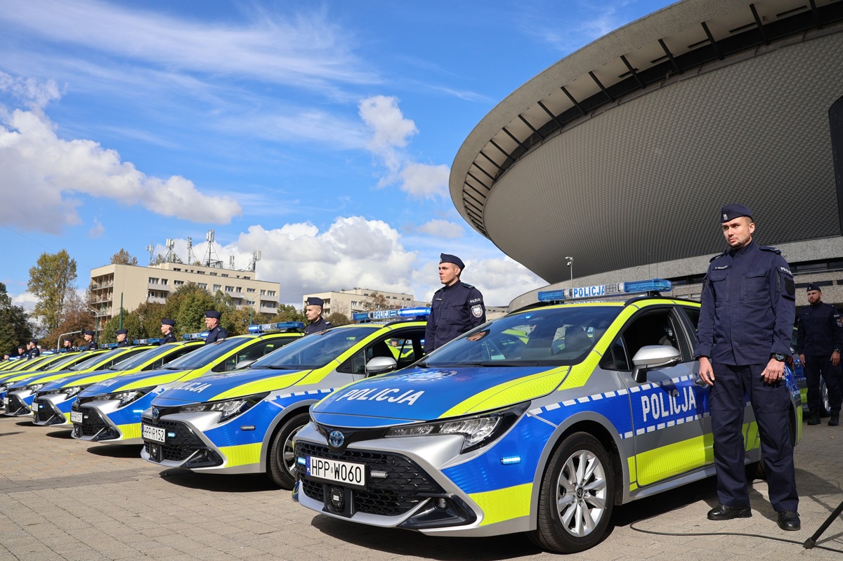 Nowy radiowóz dla Komisariatu Policji w Orzeszu!
