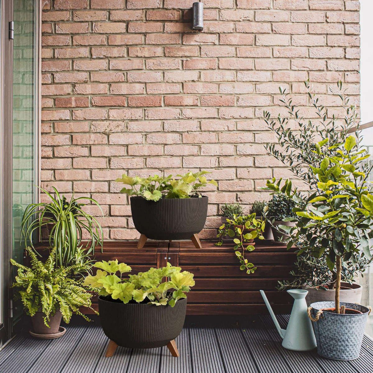 Top 5 doniczek na nóżkach, które idealnie dopełnią nowoczesne wnętrza