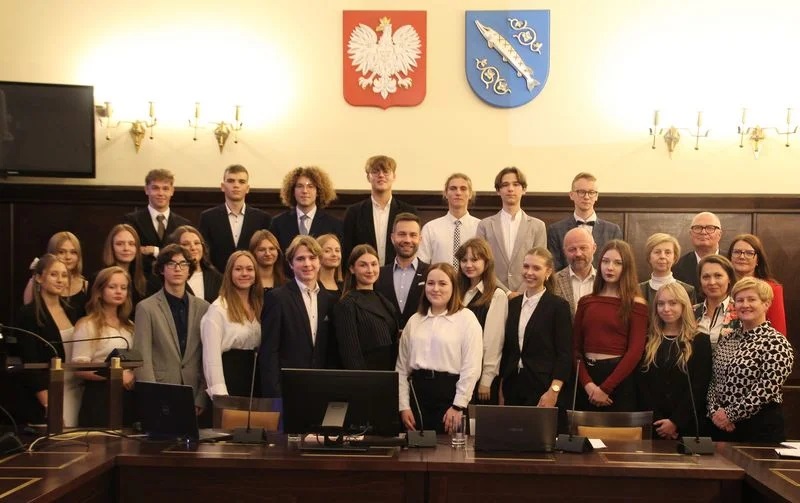 Pierwsza sesja Młodzieżowej Rady Rybnika – wybory i nowe inicjatywy