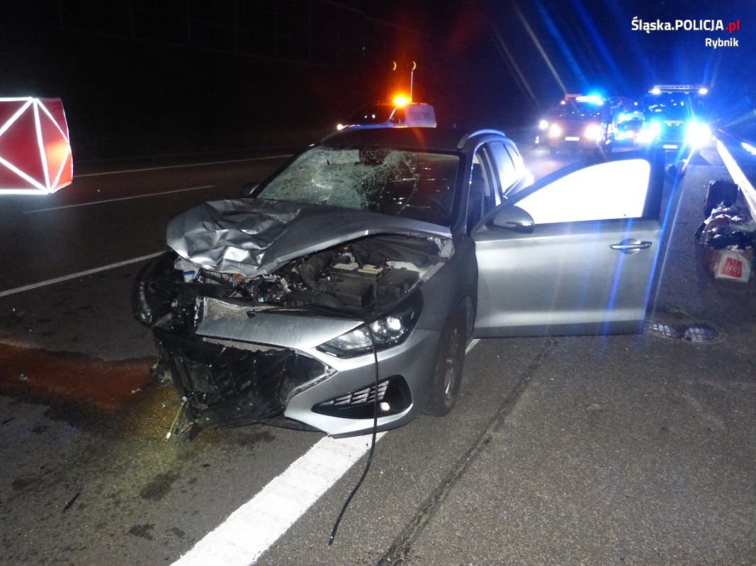 Potrącenie na A1 w Szczejkowicach: 35-letni mężczyzna zginął pod kołami hyundaia