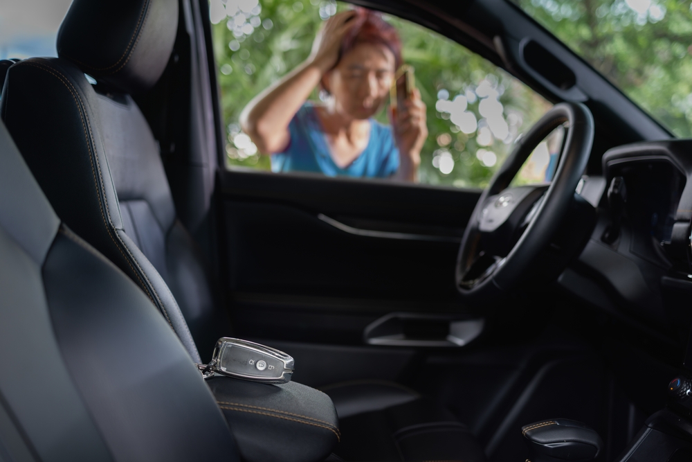 Jak skutecznie i bezpiecznie otworzyć zatrzaśnięty samochód w Katowicach? Poradnik