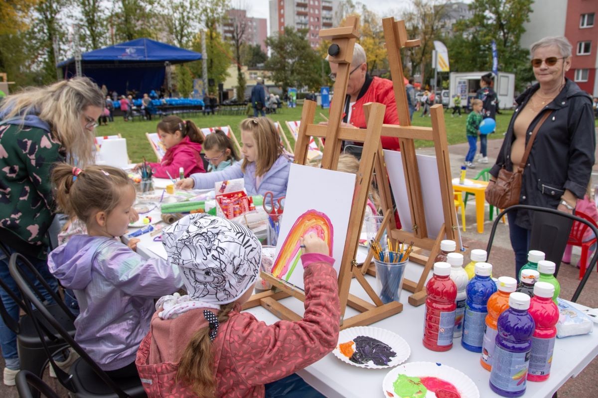 Rodzinny Piknik w Szombierkach - Świetna Zabawa dla Małych i Dużych!