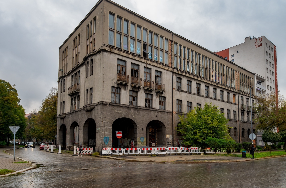 2,5 tysiąca metrów potencjału – rusza remont zabytkowego gmachu przy ul. Żeromskiego