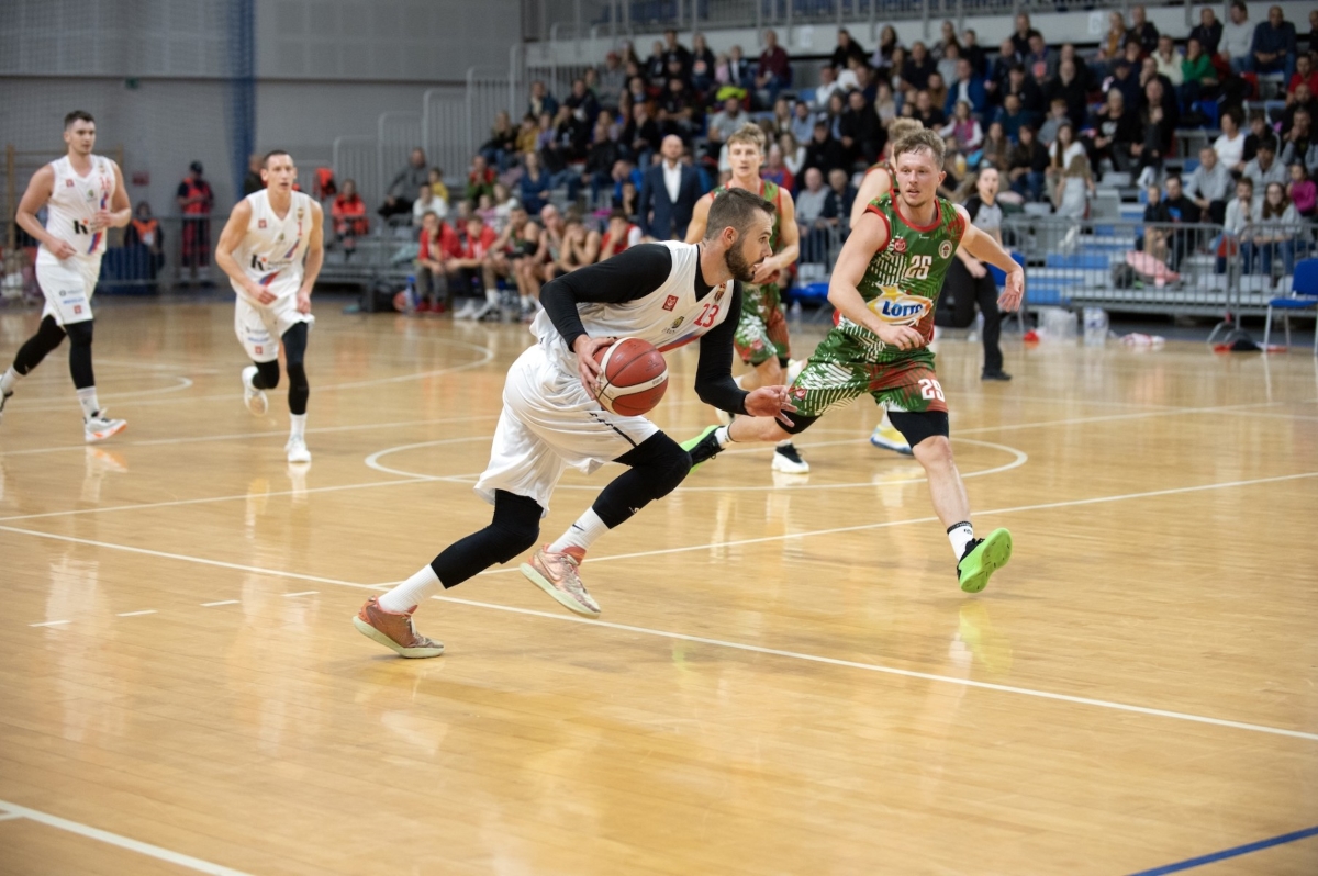Koszykarze Polonii Bytom w świetnej formie: kolejne zwycięstwo na koncie