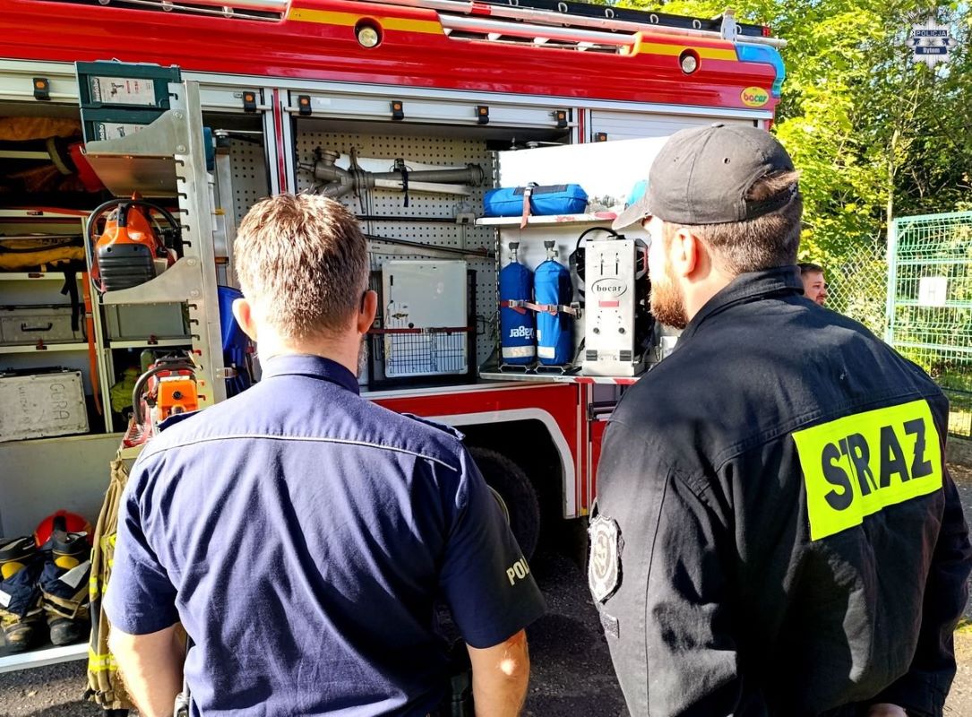 Festyn ZAZ z udziałem mundurowych – niezapomniane spotkanie z funkcjonariuszami