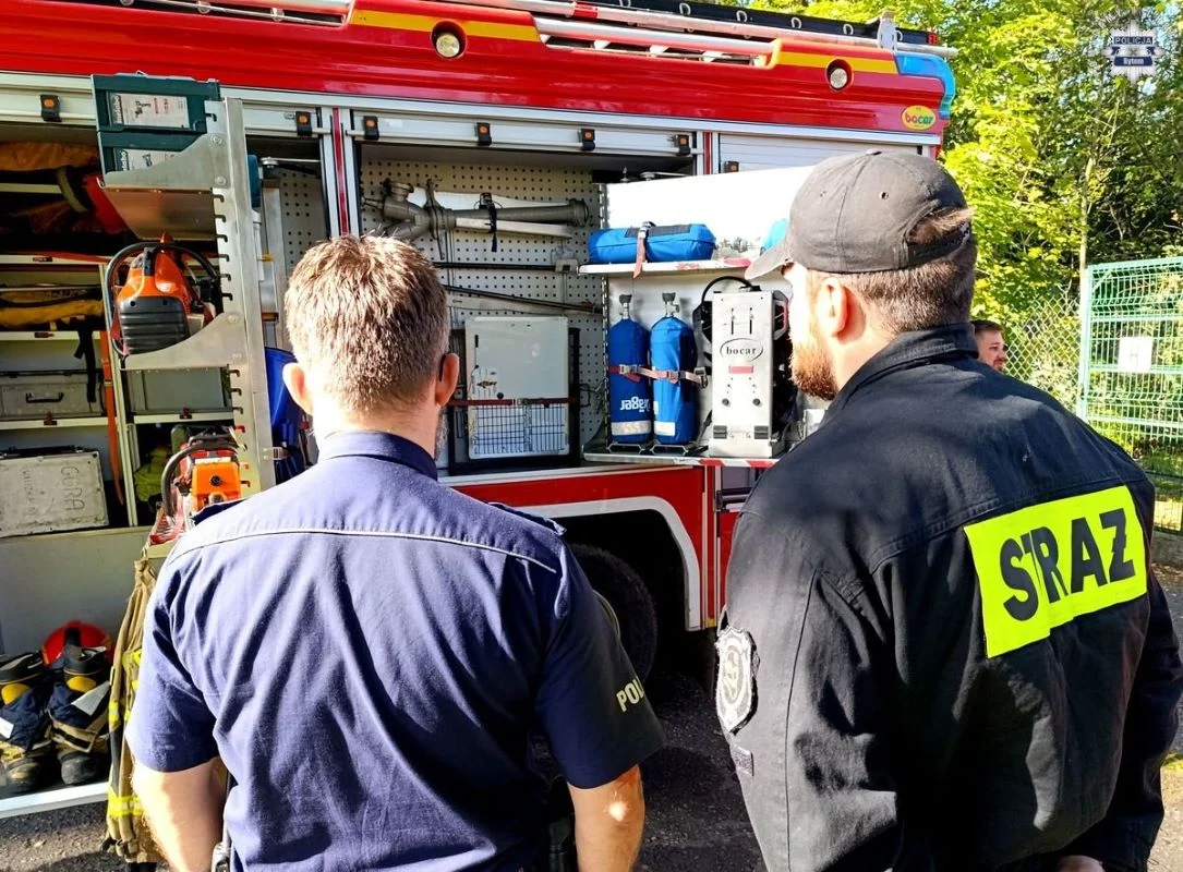 Festyn ZAZ z udziałem mundurowych – niezapomniane spotkanie z funkcjonariuszami