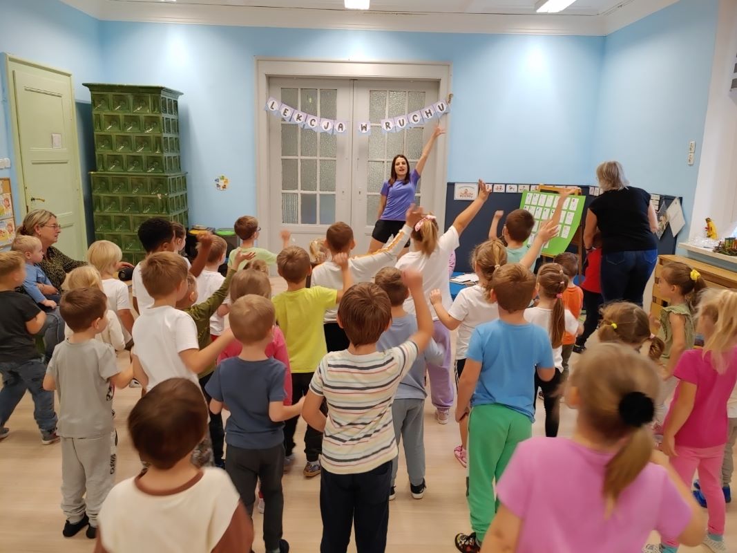 Ruch, nauka i kodowanie: Europejski Dzień Sportu w przedszkolu miejskim integracyjnym nr 8