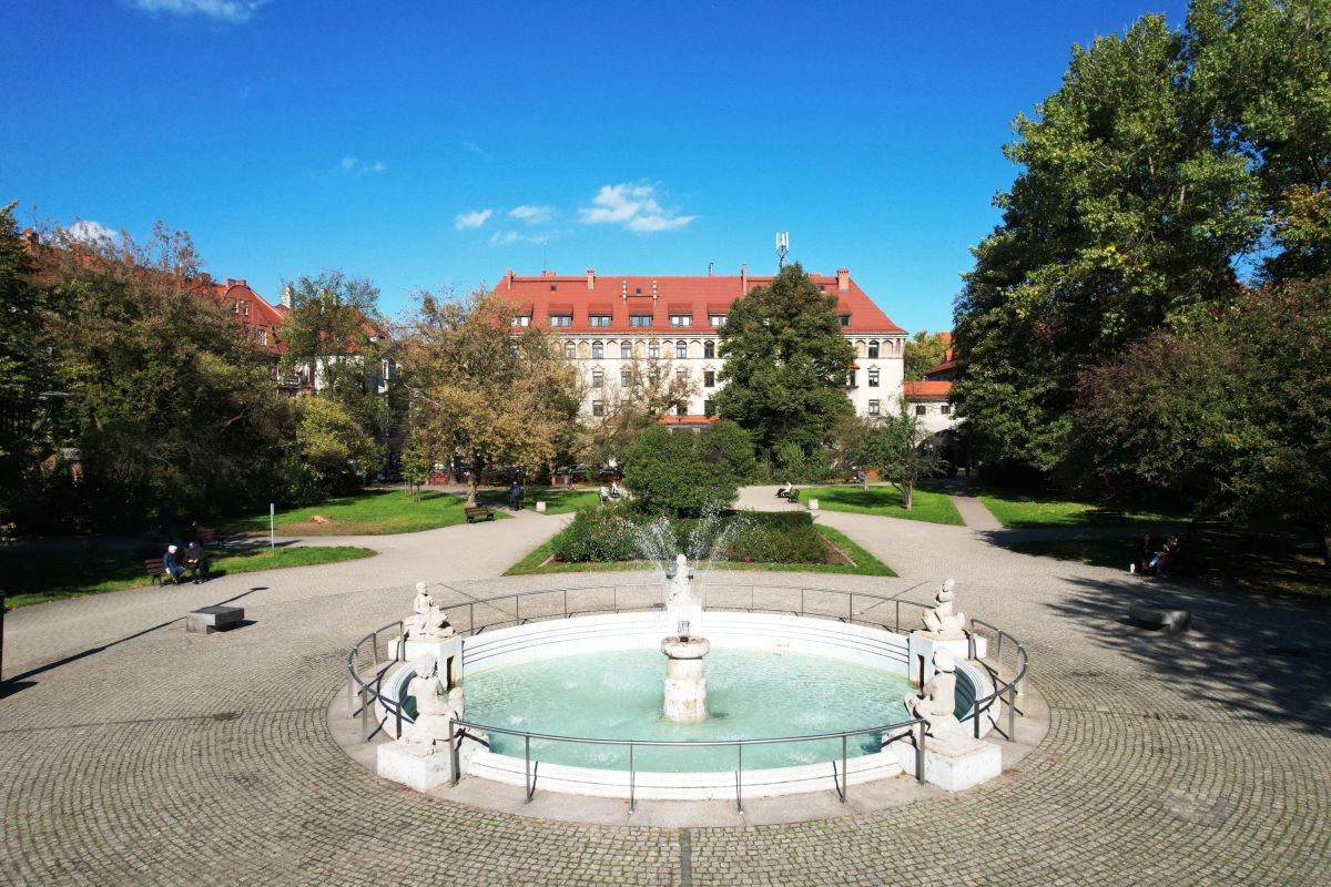 Plac Akademicki w Bytomiu wpisany do rejestru zabytków – nowe perspektywy dla miasta