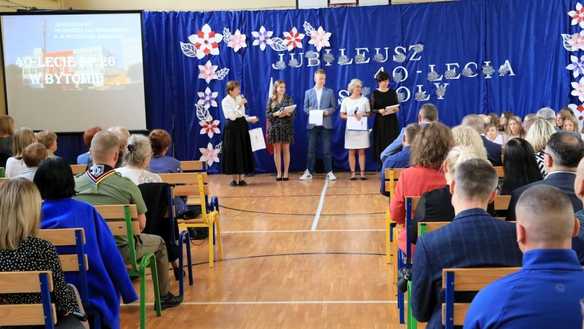 40-lecie SP nr 26 w Miechowicach: wzruszająca uroczystość pełna wspomnień i występów