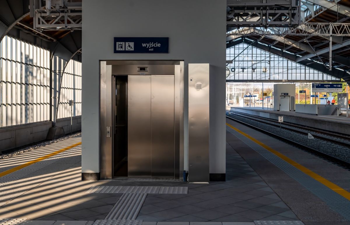 Zmodernizowana hala peronowa w Bytomiu otwarta! Pierwszy pociąg już w trasie 1