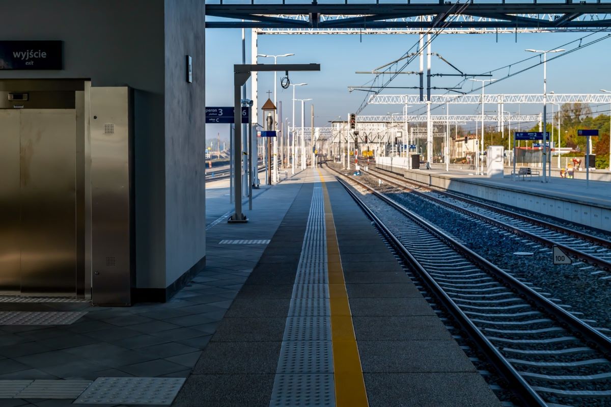 Zmodernizowana hala peronowa w Bytomiu otwarta! Pierwszy pociąg już w trasie 8