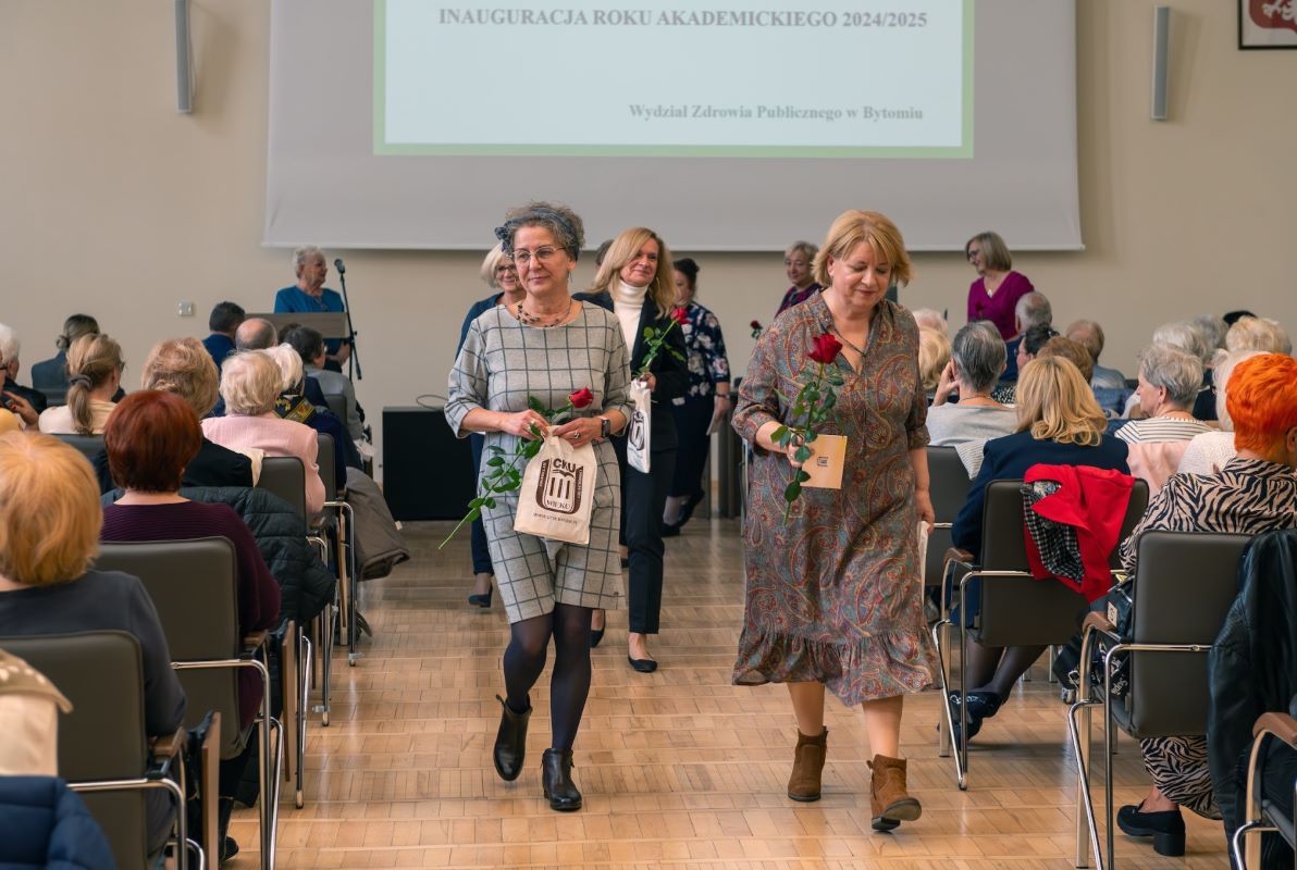 Bytomscy seniorzy rozpoczęli nowy rok na Uniwersytecie Trzeciego Wieku 10