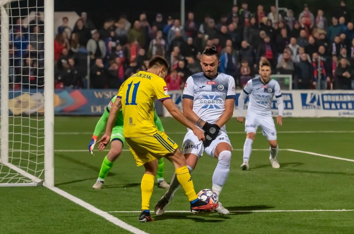 Polonia Bytom znów triumfuje! Lider Betclic 2. Ligi z kolejnym zwycięstwem