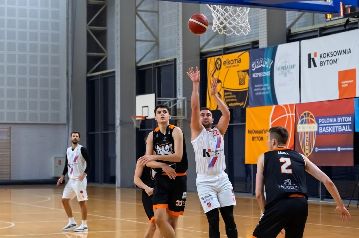 Polonia Bytom nie do zatrzymania! Kolejne stokowe zwycięstwo 7