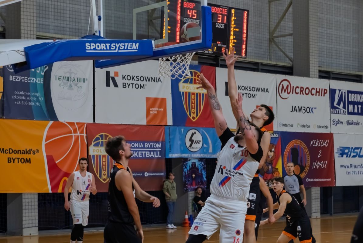 Polonia Bytom nie do zatrzymania! Kolejne stokowe zwycięstwo 12