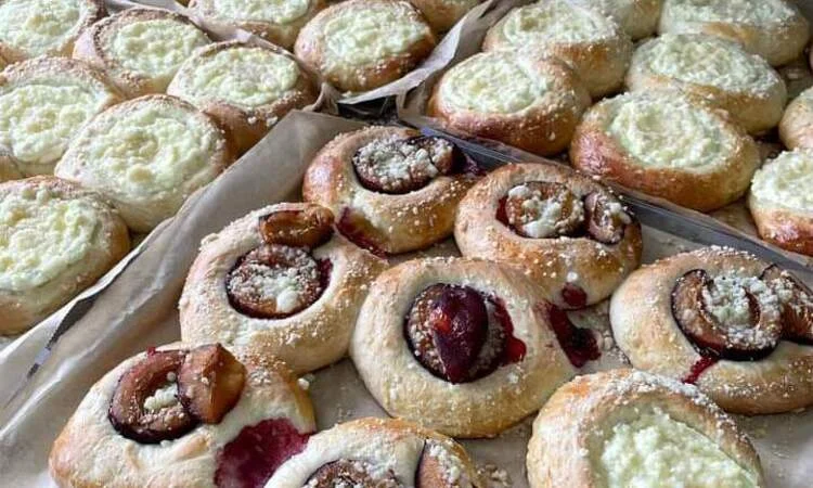 Uczniowie z Sosnowca korzystają z nowej pracowni piekarsko-cukierniczej