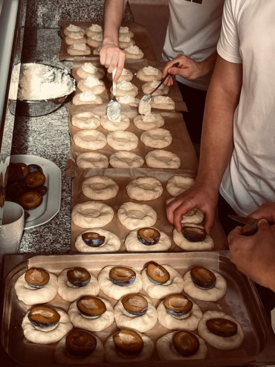 Uczniowie z Sosnowca korzystają z nowej pracowni piekarsko-cukierniczej