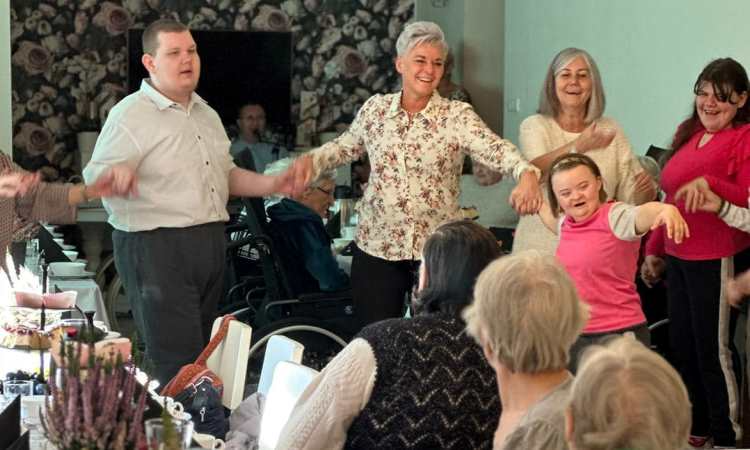 "Zakątek" uhonorowany Laurem Jakości w Opiece Senioralnej 2024