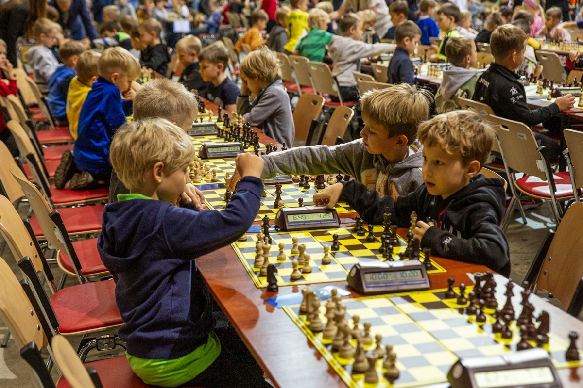 Ponad 1000 młodych szachistów rywalizowało w katowickim Spodku