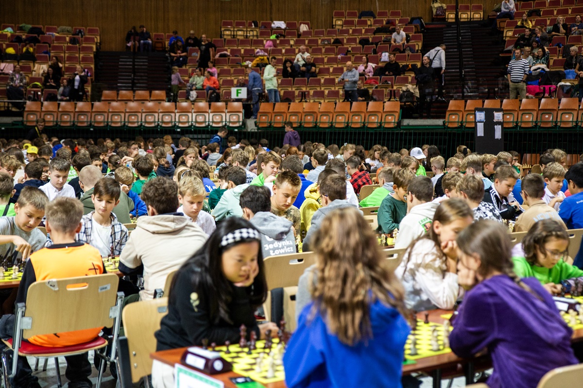 Ponad 1000 młodych szachistów rywalizowało w katowickim Spodku