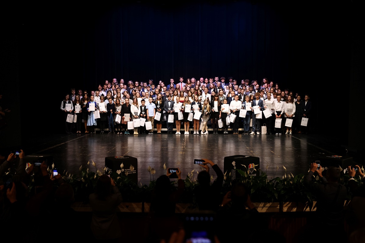 Katowiccy uczniowie i nauczyciele uhonorowani podczas ceremonii Katowickiego Diamentu