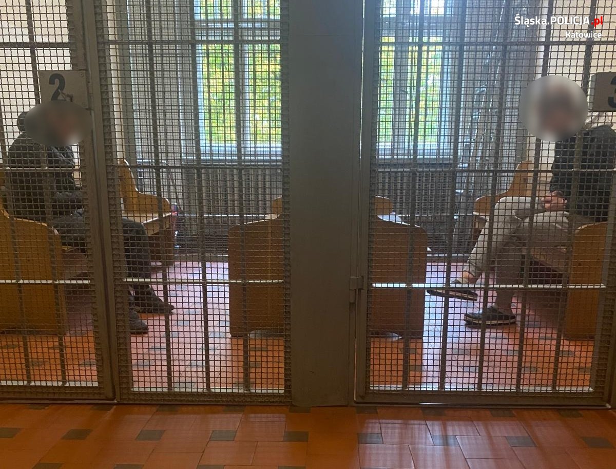 Katowicka policja rozbiła grupę oszustów działających metodą na BLIK