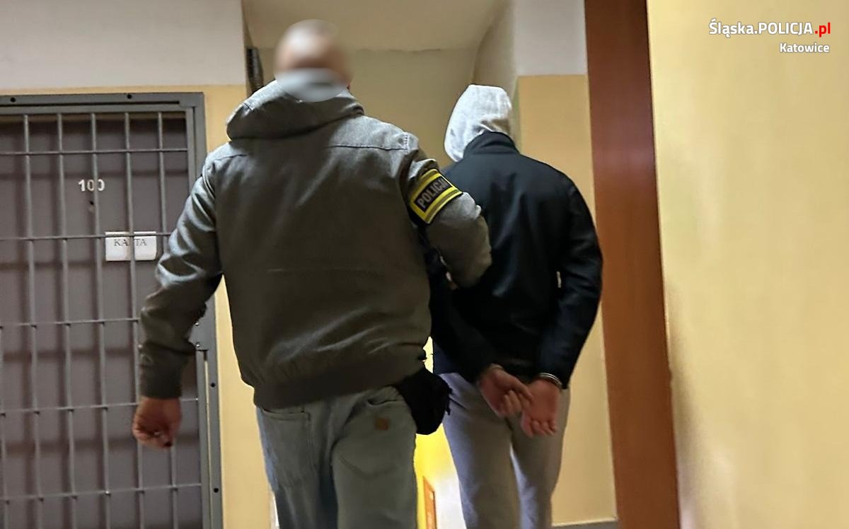 Katowicka policja rozbiła grupę oszustów działających metodą na BLIK