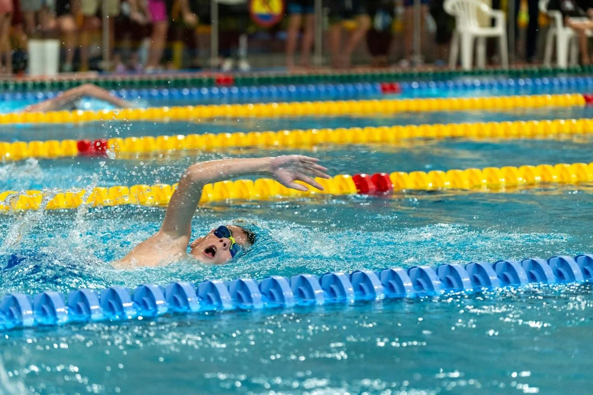 VI Otwarte Mistrzostwa Katowic w pływaniu: emocje, rywalizacja i medale