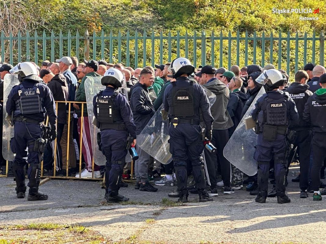 Z nożem na stadion – 16-latek zatrzymany podczas meczu GKS Katowice – Śląsk Wrocław